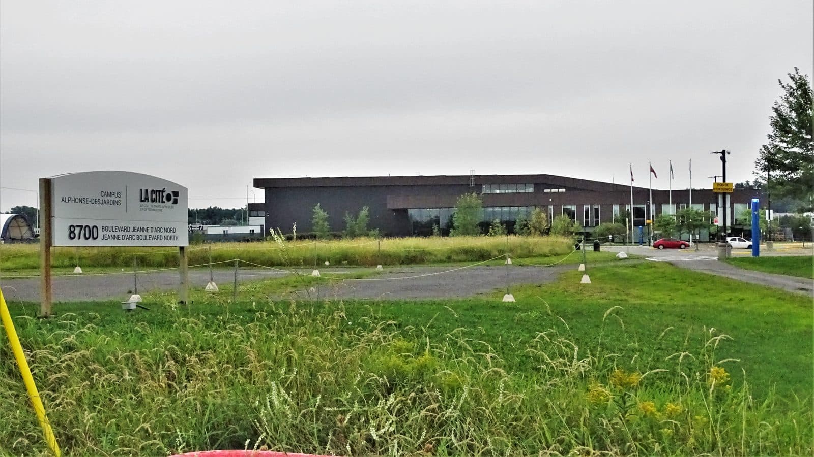 La Cité Alphonse-Desjardins Campus entrance in Orléans