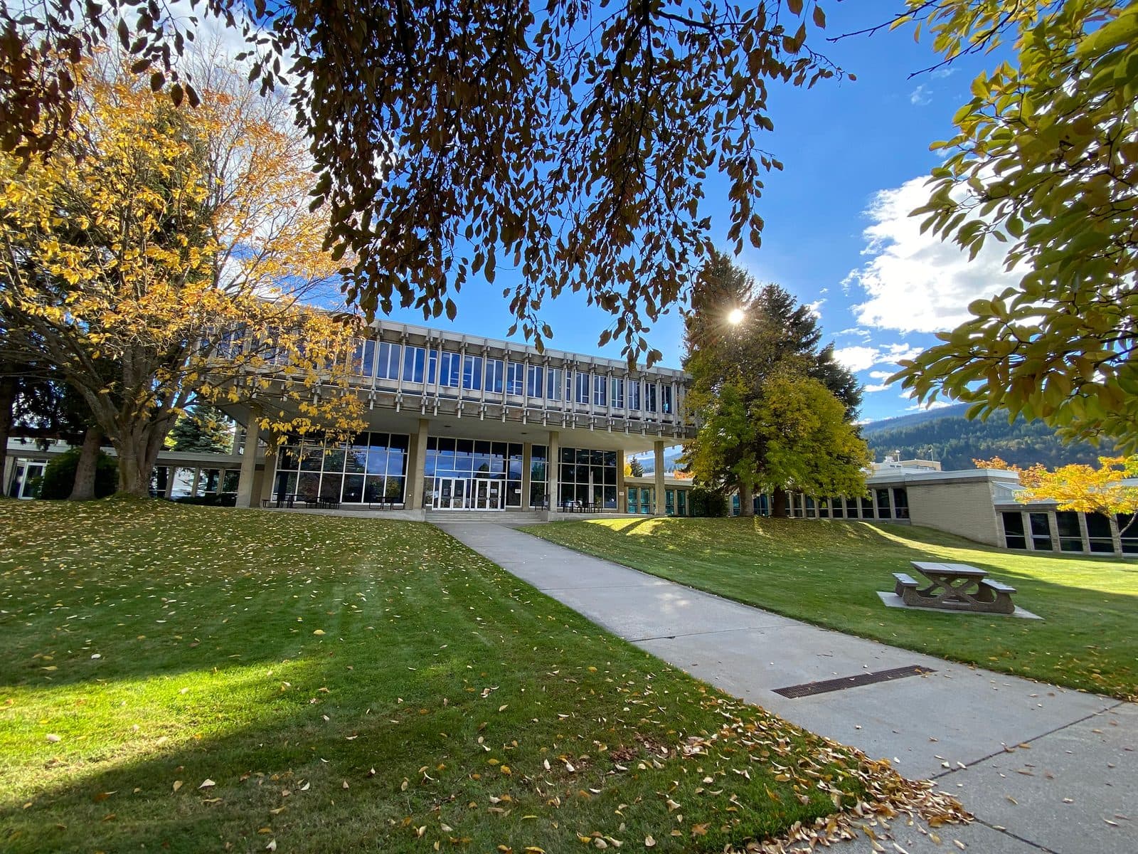 Selkirk College Castlegar Campus building and grounds in autumn