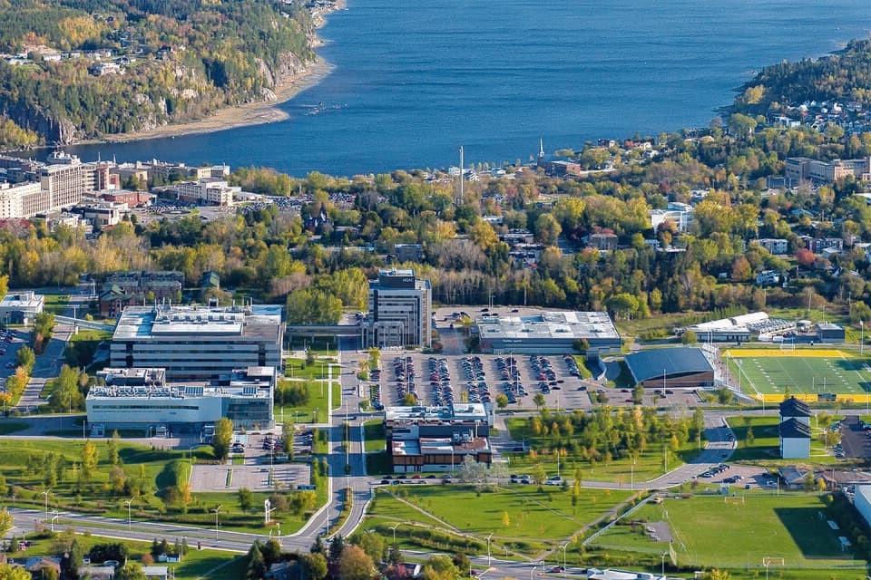 Universite du Quebec a Chicoutimi campus visual
