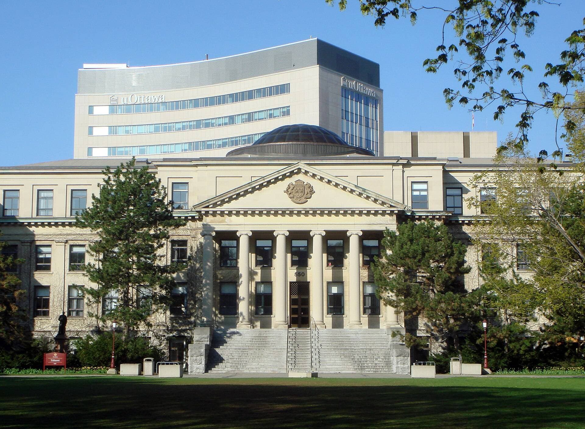 University of Ottawa campus visual